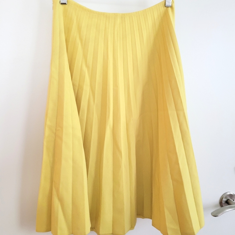 Pleated Yellow Skirt Pleats